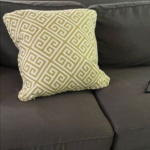 Geometric Patterned Throw Pillow - Yellow and White